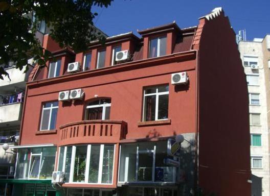 Family Hotel Rujeta Семеен Хотел Ружета - Идеален Център Pavlikeni Buitenkant foto